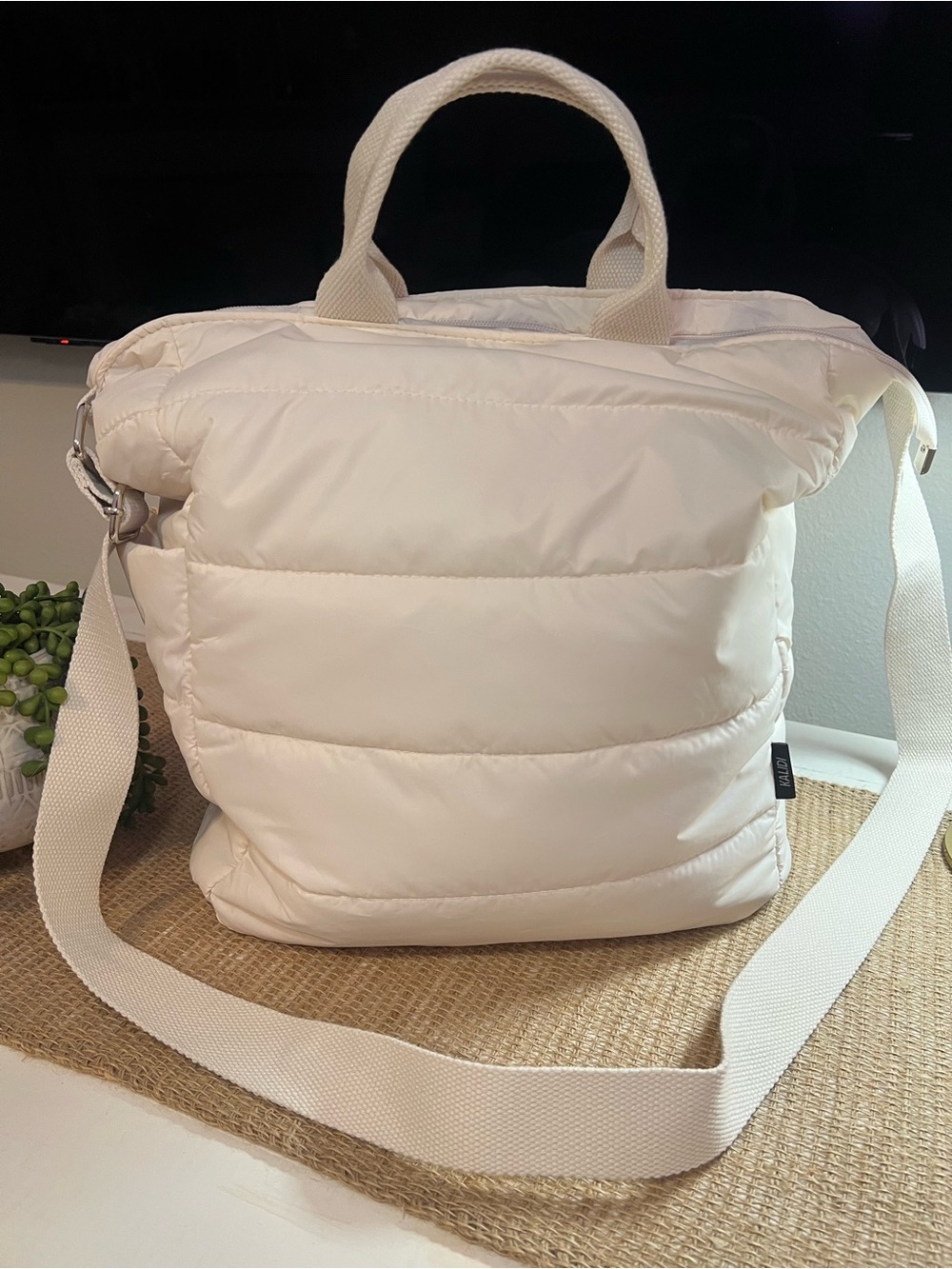 KALIDI Quilted Puffer Tote Bag in Cream - Convertible Shoulder Strap. NWOT